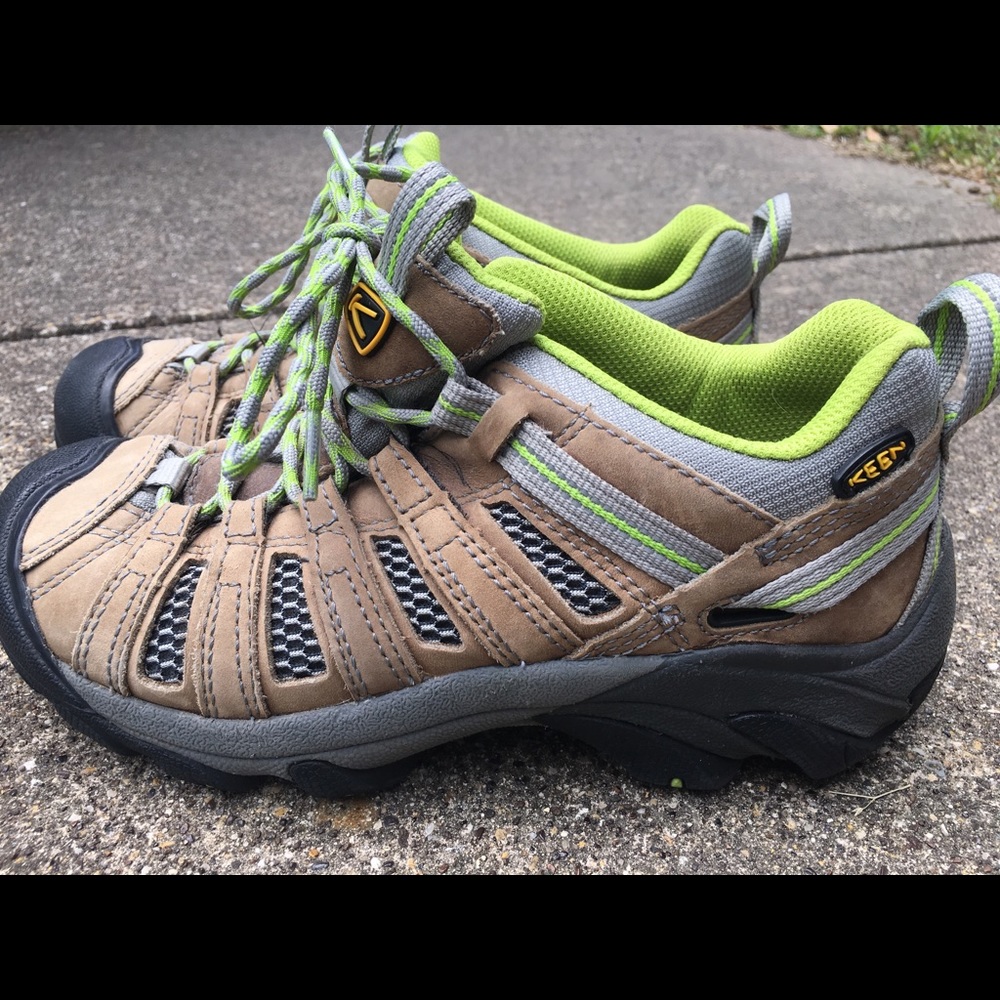 Keens hiking shoes/boots - Picture 2 of 5